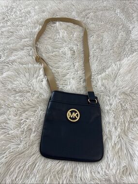 Michael Kors cross body bag